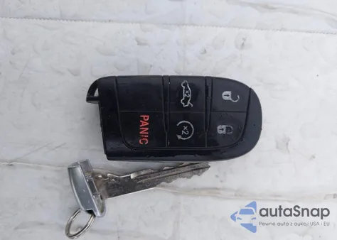 2014 Chrysler 300C из США, поврежденный, VIN 2C3CCAEGXEH379838